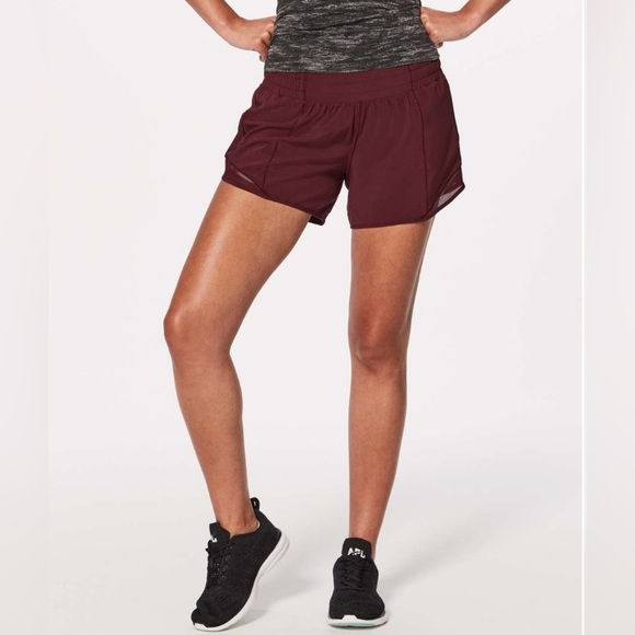 Lululemon Hotty Hot Shorts II Long 4” Deep Rouge Size 4 – Rare Retired Color - Picture 2 of 9